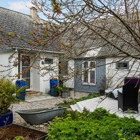 Awesome In With Wifi And 5 Bedrooms *