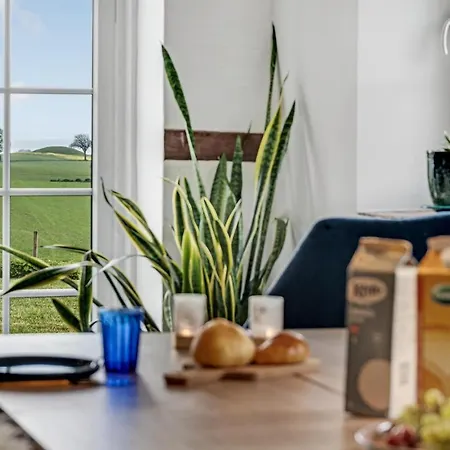 Casa vacanze Awesome In With Wifi And 5 Bedrooms