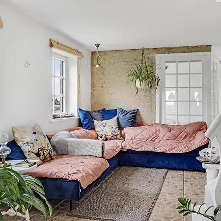 Awesome In With Wifi And 5 Bedrooms *