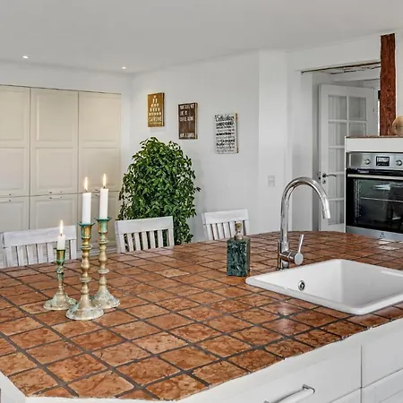 Awesome In With Wifi And 5 Bedrooms Casa vacanze